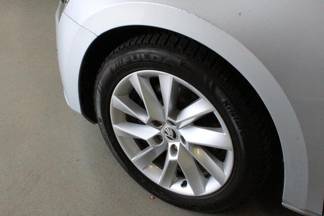 Skoda SUPERB Combi 1.5 TSI ACT Business Edition | TREKHAAK | CARPLAY | SFEER | ACC | BLINDSPOT | DAB | STOEL-VERW | LED |