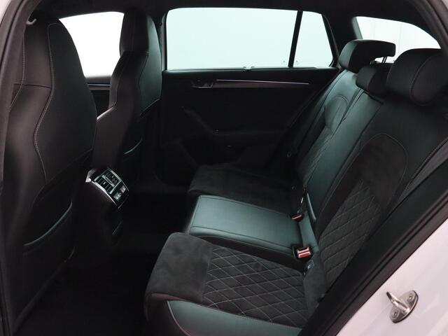 Skoda SUPERB Combi 1.4 TSI iV Sportline Business | Trekhaak | Virtual Cockpit | ACC | Standkachel!