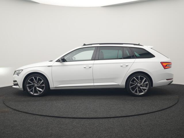 Skoda SUPERB Combi 1.4 TSI iV Sportline Business PHEV 218pk Dealer O.H. | Panodak | Adaptive Cruise | Camera | Canton Audio | Alcantara Sportstoelen Memory & Verwarmd | Sfeerverlichting | Keyless | Crystal LED | Apple Carplay | Stuur Verwarmd | Plug In Hybrid |