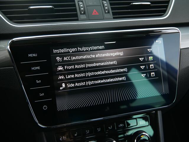Skoda SUPERB Combi 1.4 TSI iV Style 218 Pk Automaat Navi / DAB / Apple Carplay / Pano-dak