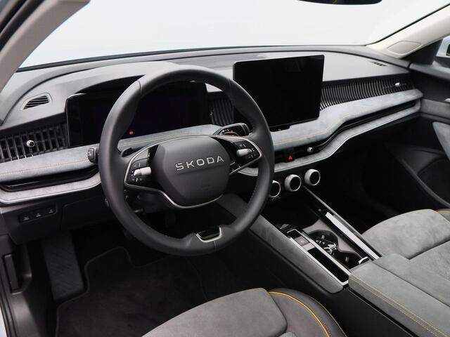 Skoda SUPERB Combi 1.5 TSi 204 Pk Automaat PHEV Edition | Stoelverwarming | Adaptive Cruise | Panorama dak | Camera | CarPlay | 18 Inch | 11.775 Km !!