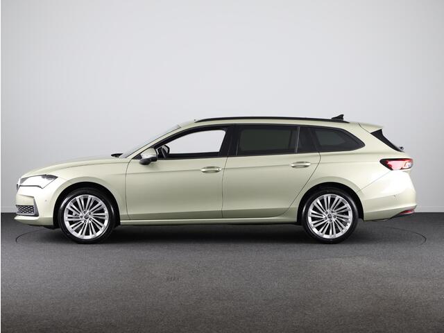 Skoda SUPERB Combi 1.5 TSI MHEV First Edition 150pk | Panoramadak | Leder | Light & View | Verlengde garantie | 19 inch Lichtmetalen velgen