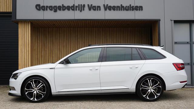 Skoda SUPERB Combi 1.8 TSI 180pk Sportline Business dsg Pano Elek.trekhaak Keyless Canton Stoelverw *NL auto* Maxton DAB 19 inch LM Cruise Standkachel *198201km*
