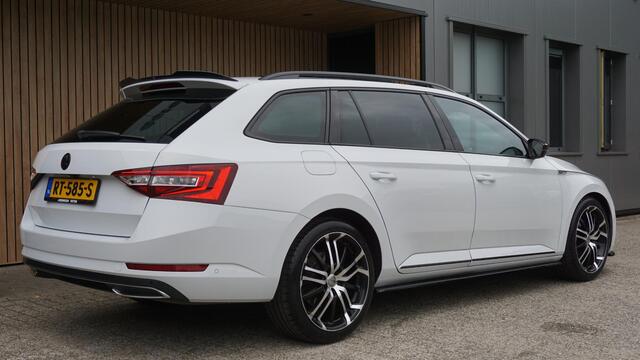 Skoda SUPERB Combi 1.8 TSI 180pk Sportline Business dsg Pano Elek.trekhaak Keyless Canton Stoelverw *NL auto* Maxton DAB 19 inch LM Cruise Standkachel *198201km*