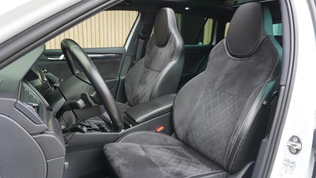 Skoda SUPERB Combi 1.8 TSI 180pk Sportline Business dsg Pano Elek.trekhaak Keyless Canton Stoelverw *NL auto* Maxton DAB 19 inch LM Cruise Standkachel *198201km*