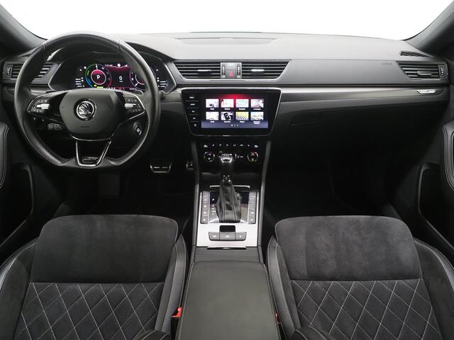 Skoda SUPERB Combi 1.4 TSI iV Sportline | Leder/Alcantara | Trekhaak | Carbon | 360 | Memory | Keyless | Adaptive Cruise