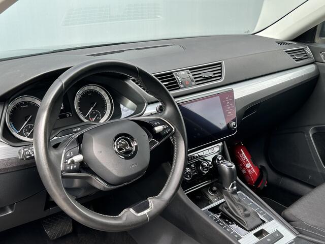 Skoda SUPERB Combi BWJ 12-2020 | 1.4TSI iV 218PK SPORT BUS. AUTOMAAT | CLIMA | STOELVERW | SPORTSTOELEN | PRIVACY GLASS | CARPLAY | NAVI | CAMERA A |