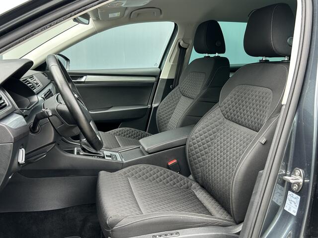 Skoda SUPERB Combi BWJ 12-2020 | 1.4TSI iV 218PK SPORT BUS. AUTOMAAT | CLIMA | STOELVERW | SPORTSTOELEN | PRIVACY GLASS | CARPLAY | NAVI | CAMERA A |