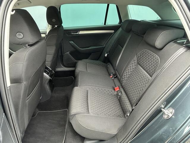 Skoda SUPERB Combi BWJ 12-2020 | 1.4TSI iV 218PK SPORT BUS. AUTOMAAT | CLIMA | STOELVERW | SPORTSTOELEN | PRIVACY GLASS | CARPLAY | NAVI | CAMERA A |