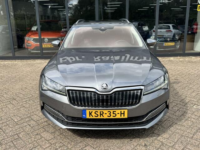 Skoda SUPERB Combi 1.4 TSI iV Business Edition Plus*Navigatie*Panoramadak*Stoelverwarming*