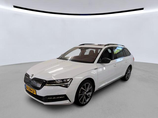 Skoda SUPERB Combi 1.4 TSI iV Sportline Business Panoramadak / wegklapbare trekhaak / 360 camera / HAL
