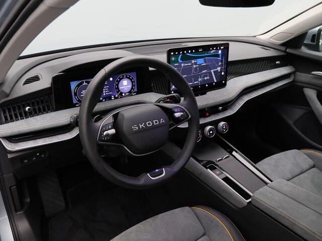 Skoda SUPERB Combi 1.5 TSi 204 Pk PHEV Edition | Panoramadak | Stoelverwarming | Camera | Trekhaak | Adaptive Cruise | 17 Inch | 23.131 Km !!