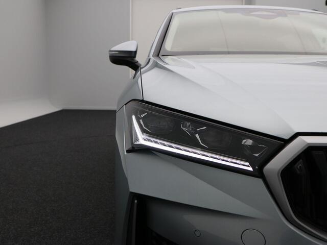 Skoda SUPERB Combi 1.5 TSi 204 Pk PHEV Edition | Panoramadak | Stoelverwarming | Camera | Trekhaak | Adaptive Cruise | 17 Inch | 23.131 Km !!