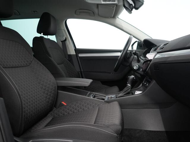 Skoda SUPERB Combi 1.4 TSI iV Business Edition Plus | Zwenkhaak | Carplay | SOH 94.4% | Cruise | Winterpakket |