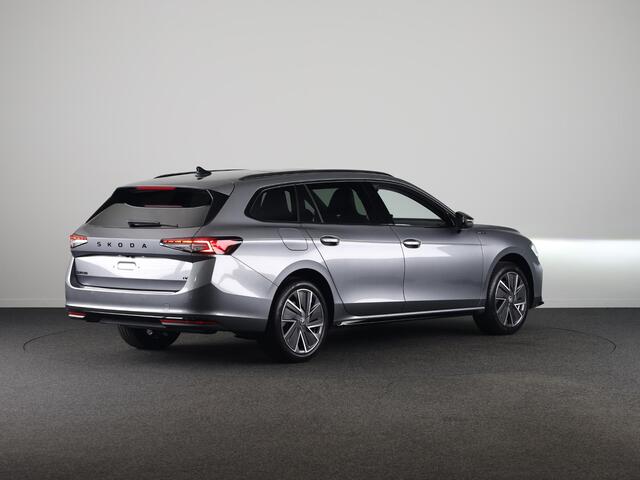 Skoda SUPERB combi Sportline Business PHEV 1.5 TSI 204 pk 6 versn. DSG | Panoramadak | Trekhaak wegklapbaar