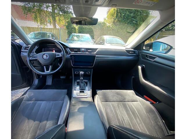 Skoda SUPERB Combi 1.5 TSI ACT PERFORMANCE LINE PANODAK NAVI DIGIDASH APPLE CARPLAY LEDER LMV PDC CAMERA
