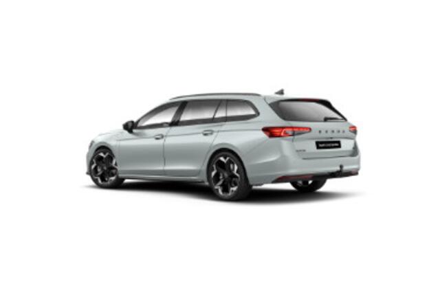Skoda SUPERB combi Sportline Business 1.5 TSI PHEV 150 kW / 204 PK Combi | Pebble Silver | 19'' Lichtmetalen Velgen | 1000,- inruilpremie!!