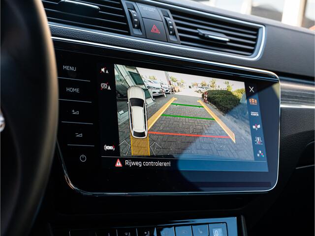 Skoda SUPERB Combi 1.4 TSI iV Sportline Business 19 INCH CAMERA VIRTUAL DASH MEMORY STOEL STOELVERW