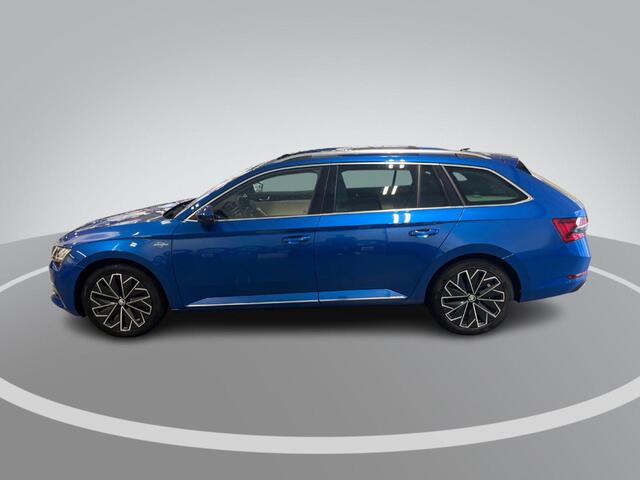 Skoda SUPERB Combi 1.4 TSI iV 218pk DSG Laurin & Klement · Panoramadak · 360 Camera · Inklap. Trekhaak · Elek. Stoelen + Geheugen · Matrix LED ·