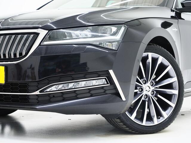 Skoda SUPERB Combi 1.4 TSI iV Laurin & Klement | Leder | Trekhaak | Stoelventilatie | Massage | Canton | Keyless | Memory | Carplay