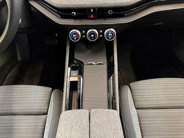 Skoda SUPERB Combi 1.5 TSI PHEV Business Edition I Trekhaak I Massage I Adaptive Cruise I Elek. Stoelen I Camera I CarPlay I Elek. Achterklep I