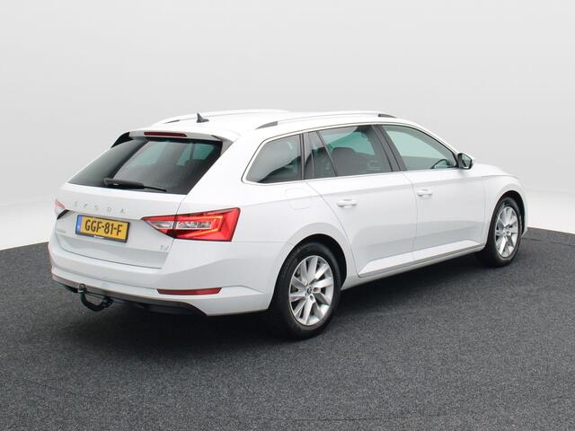 Skoda SUPERB Combi 1.4 TSi 218 Pk iV Business Edition Plus | Cruise Control | Climatronic | Navigatie | Trekhaak | 17 Inch | 97.32Km !!
