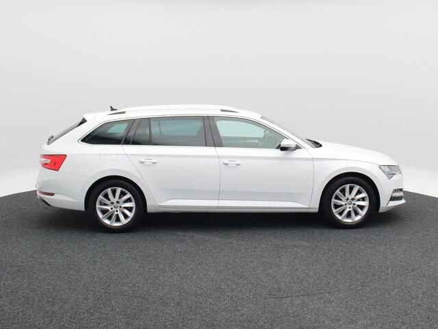 Skoda SUPERB Combi 1.4 TSi 218 Pk iV Business Edition Plus | Cruise Control | Climatronic | Navigatie | Trekhaak | 17 Inch | 97.32Km !!