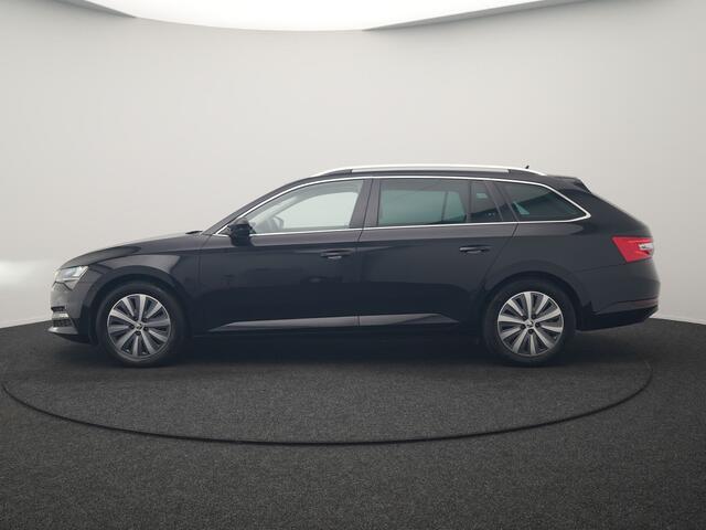 Skoda SUPERB Combi 1.4 TSI iV Business Edition PHEV 218pk Dealer O.H. | Adaptive Cruise | Camera | Stoelen Verwarmd | Apple Carplay | Navigatie | Crystal LED | DAB | Plug In Hybrid |
