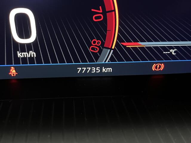 Skoda SUPERB Combi 1.4 TSI iV Laurin & Klement / AUTOMAAT/ PANO/ TREKHAAK/ DIGITAL DASH/ MEMORY SEAT/ LEDER/ CRUISE/ SMARTLINK/ 360 CAMERA/ NAVI/ CLIMA/ STOELVERWARM- EN VERKOELING