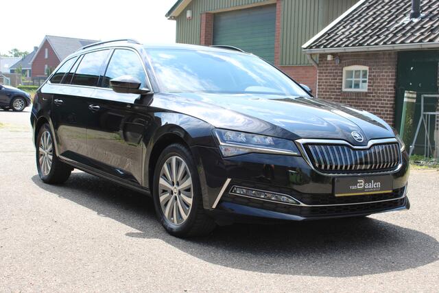 Skoda SUPERB Combi 1.4 TSI iV Business Edition SOh 92% NAVI LED ECC STANDKACHEL 58000KM!!!