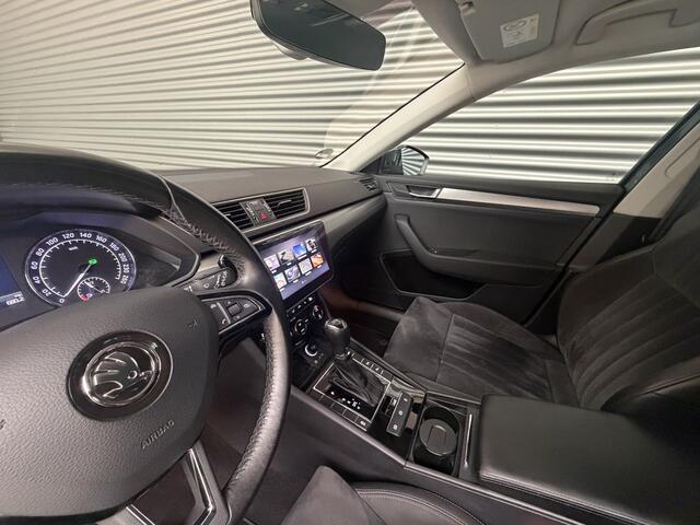 Skoda SUPERB Combi 1.4 TSI ACT/NAVI/CARPLAY/PDC/CAM/DODE HOEK/ADAPTIVE CR/ENZ