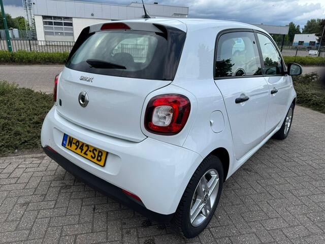 Smart EQ FORFOUR Essential 18 kWh AUTOMAAT 14-12-2021 Org.NL