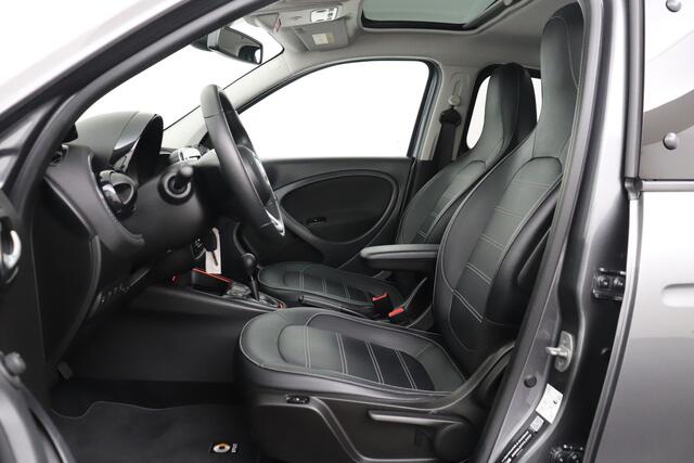 Smart EQ FORFOUR Comfort Plus Pano-dak Camera Leder 16'LMV