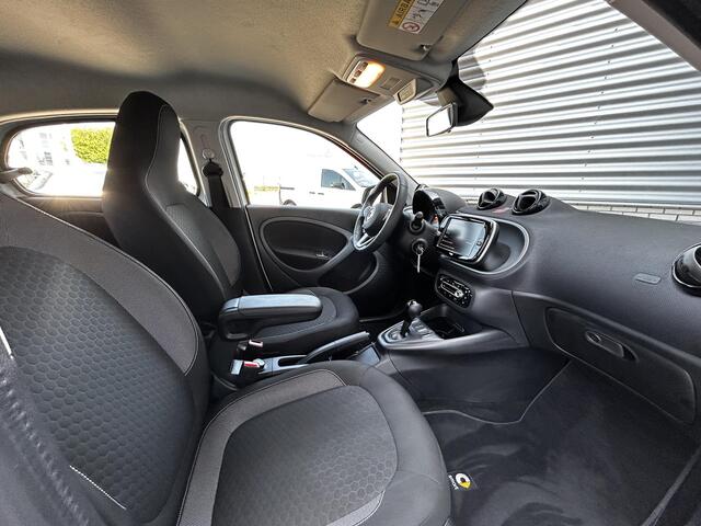 Smart EQ FORFOUR Comfort 18 kWh | Airco | Carplay