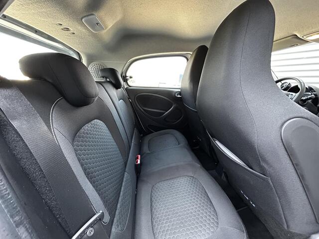 Smart EQ FORFOUR Comfort 18 kWh | Airco | Carplay