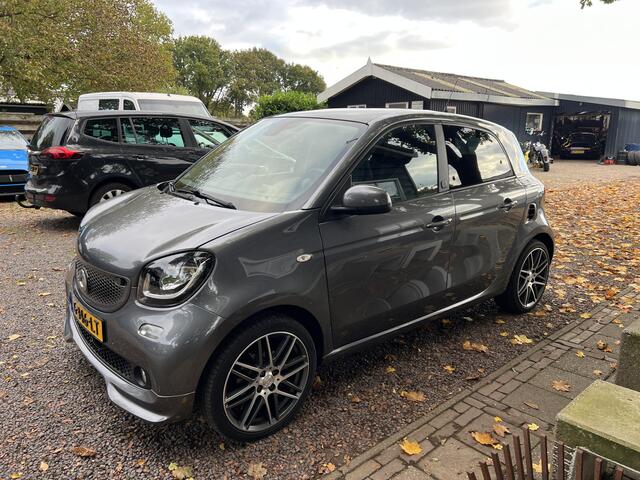 Smart EQ FORFOUR BRABUS 18 kWh/82PK LEER/PANO