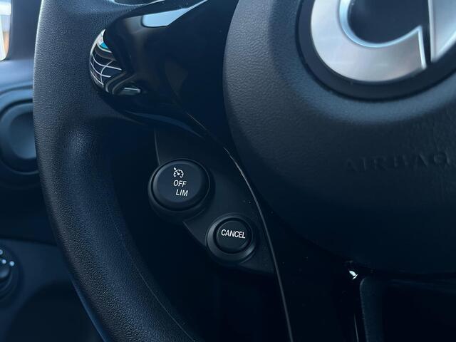 Smart EQ FORFOUR Essential 18 kWh, Automaat, Airco, Cruise, Led, NAP