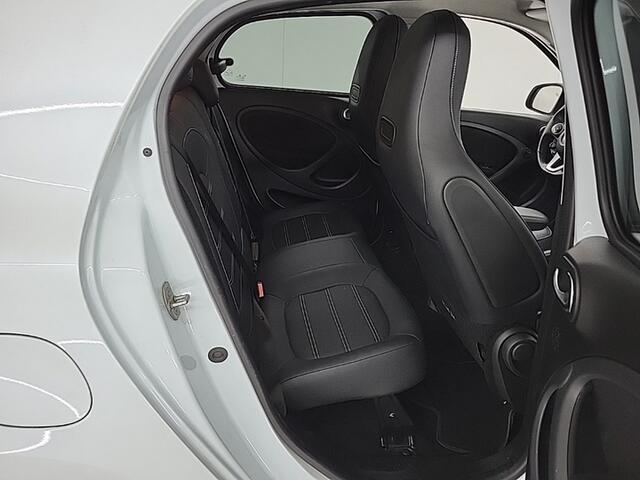 Smart EQ FORFOUR BRABUS Style18 kWh 1e-Eig. & Dealer-Onderh. BOVAG-Garantie. NL-Auto.