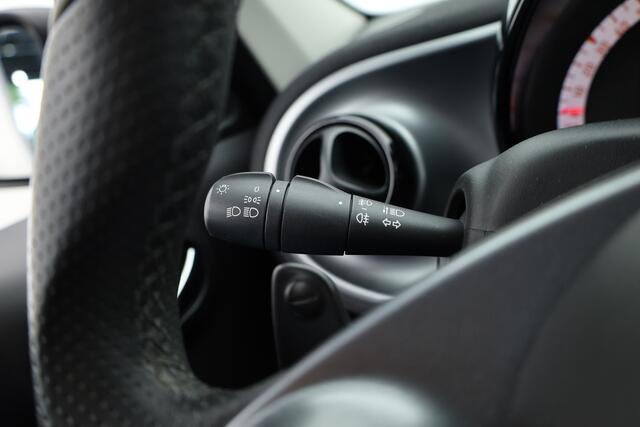 Smart FORFOUR 1.0 Passion Aut. | Clima | Bluetooth | PDC A | 16''