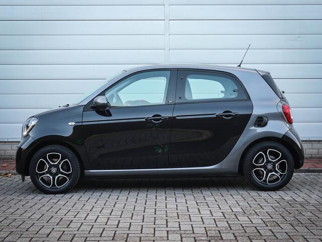 Smart FORFOUR 1.0 Business Solution | Clima | Cruise | Navi | Leer | Stoelverwarming | Pdc |