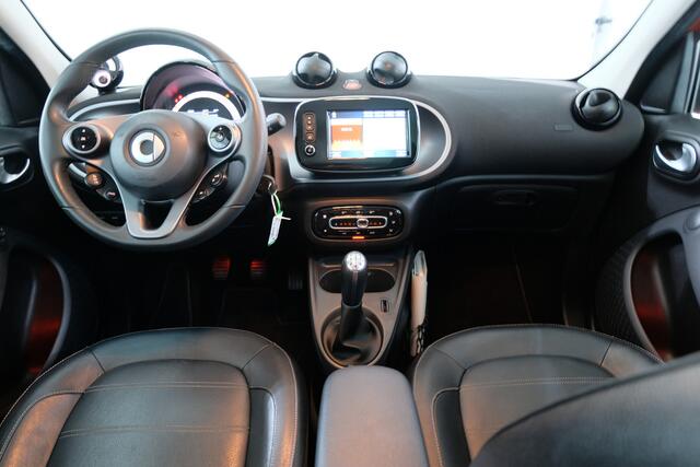 Smart FORFOUR 1.0 Business Solution | CLIMA | NAVI | CRUISE | STOELVERW. |