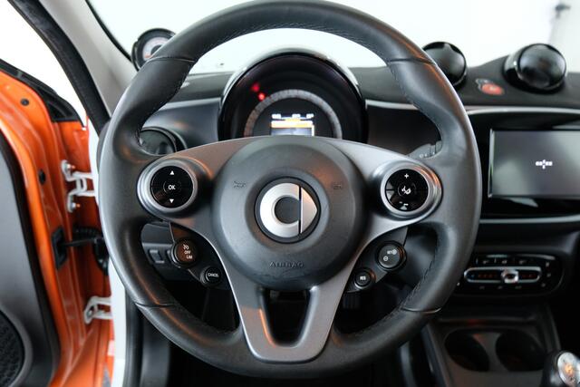 Smart FORFOUR 1.0 Business Solution | CLIMA | NAVI | CRUISE | STOELVERW. |