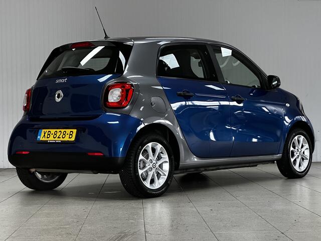 Smart FORFOUR 1.0 Business Solution/ 15'' LMV/ Clima/ Cruise/ Elek. pakket/ Isofix/ Bluetooth/ Multi. Stuur/ AUX & USB/ LED Dagrijverl.