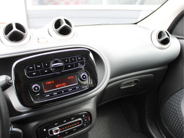 Smart FORFOUR 1.0 Business Solution /Climate/Cruise control/15'LM/Bluetooth/LED/ISOFIX/CV/NAP! 2e eig!