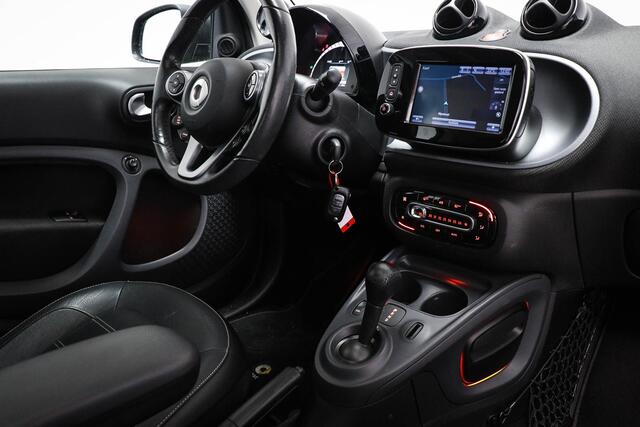 Smart FORTWO electric drive prime 18 kWh | LED LICHT / COOL & MEDIA- PACK | PANORAMADAK | STUURVERWARMING | CAMERA