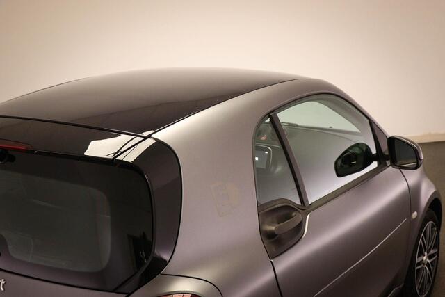 Smart FORTWO electric drive prime 18 kWh | LED LICHT / COOL & MEDIA- PACK | PANORAMADAK | STUURVERWARMING | CAMERA