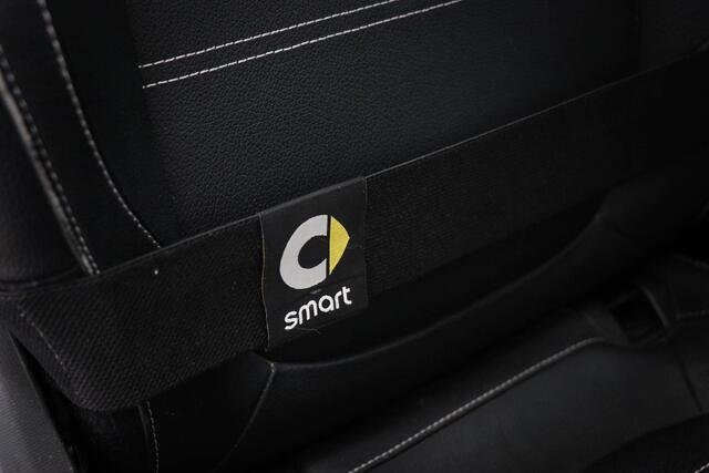 Smart FORTWO electric drive prime 18 kWh | LED LICHT / COOL & MEDIA- PACK | PANORAMADAK | STUURVERWARMING | CAMERA