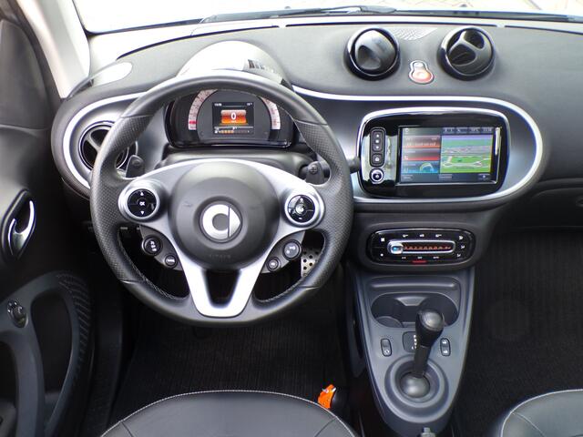 Smart FORTWO cabrio 1.0 Turbo Pure, Automaat / Stoelverwarming / Camera + Sensoren / Climate Control / Cruise Control / 16'' LMV