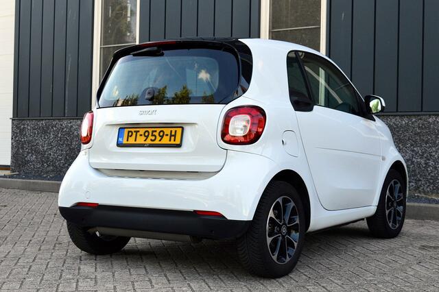 Smart FORTWO 1.0 Turbo Proxy Rijklaarprijs-Garantie Navigatie Panoramadak Airco Led LM Velgen