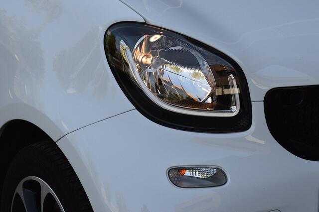 Smart FORTWO 1.0 Turbo Proxy Rijklaarprijs-Garantie Navigatie Panoramadak Airco Led LM Velgen